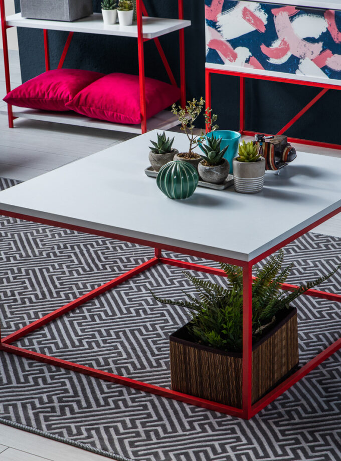 MILVAKI ORTA SEHPA / Kırmızı-Beyaz