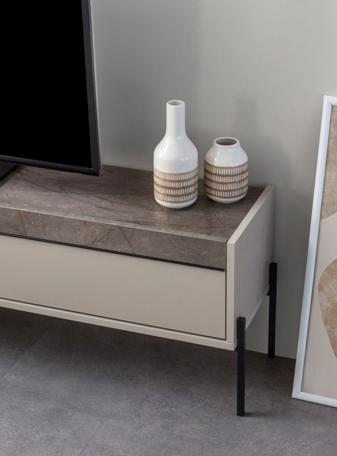 BESKAR KUMTAŞI TV ÜNİTESİ