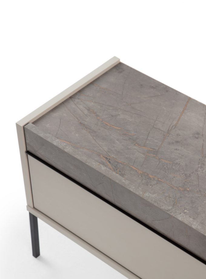 BESKAR KUMTAŞI TV ÜNİTESİ